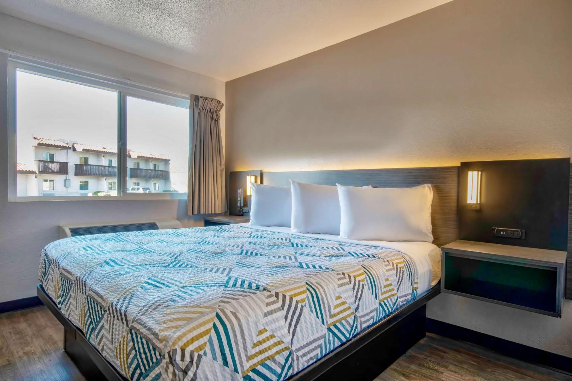 Motel 6 Santa Fe Bagian luar foto