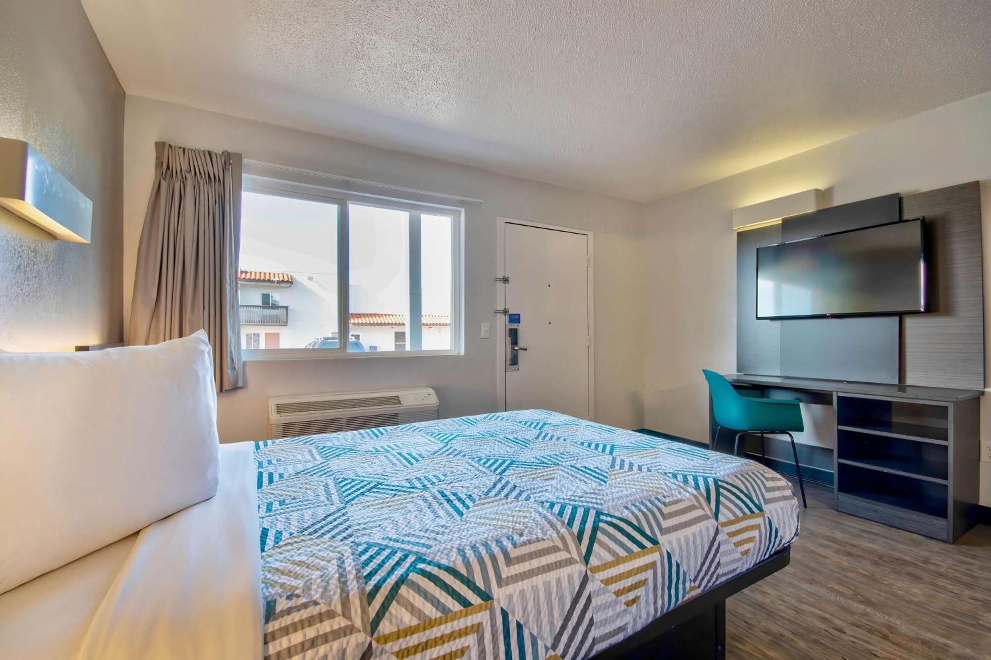 Motel 6 Santa Fe Bagian luar foto